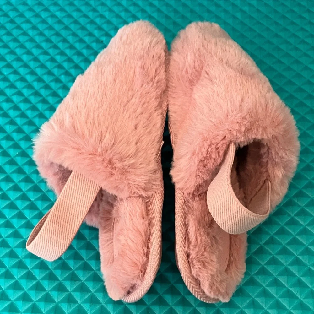 NEW - CAT & JACK Toddler Nova Puff Scuff Slippers | L 9-10